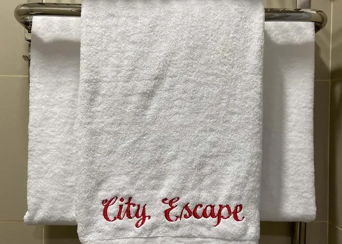 Escape * Manila